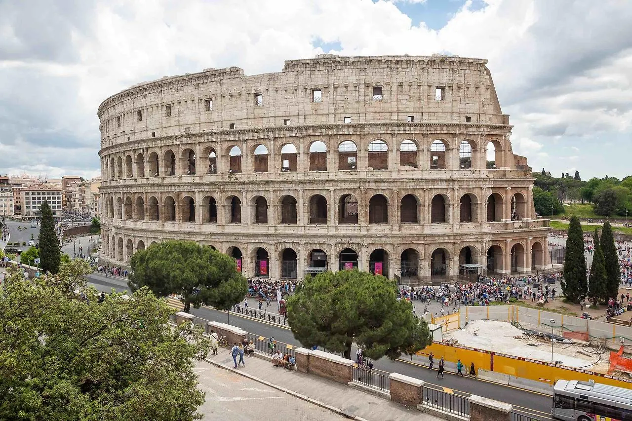 Amazing View Colosseo Rome 0*,  Italie